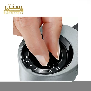 دستی در حال کار با گوشت کوب برقی بوش مدل msm67170
