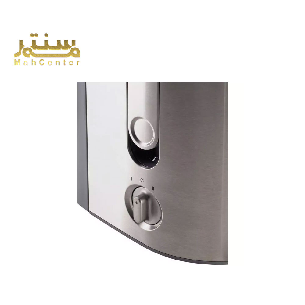 دستگاه آبمیوه‌گیری براون مدل J700 با قیف بزرگ و wide chute بر روی کابینت.