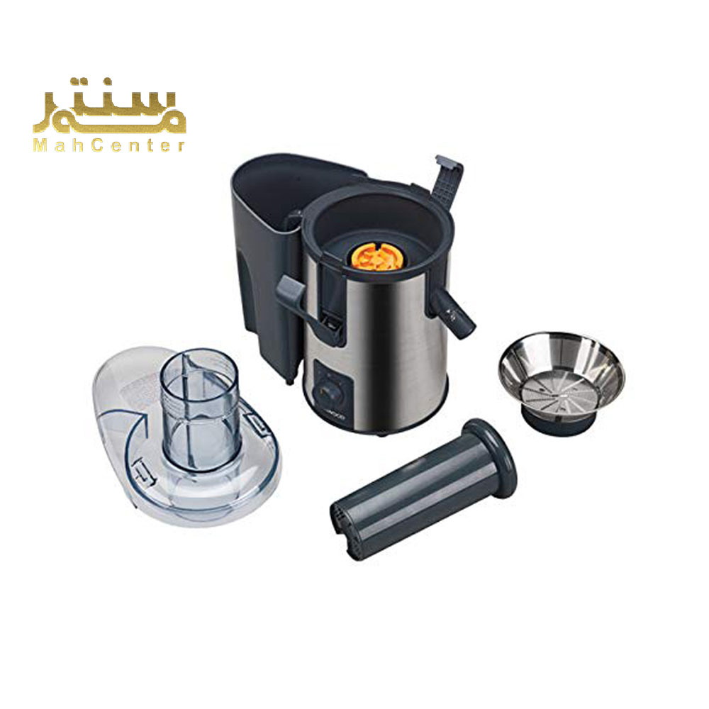 آبمیوه‌گیری کنوود JEM500SS در حال آبگیری هویج و سیب با بازدهی بالا