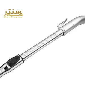 جاروبرقی و بخارشوی میزل مدل ME-5180 با کابل 5 متری و قابلیت جمع شدن خودکار، در حال نظافت کفپوش چوبی.