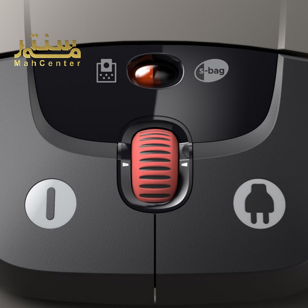 جاروبرقی فیلیپس XD8052 در حال نظافت فرش با سری مخصوص مو و پرز حیوانات خانگی.