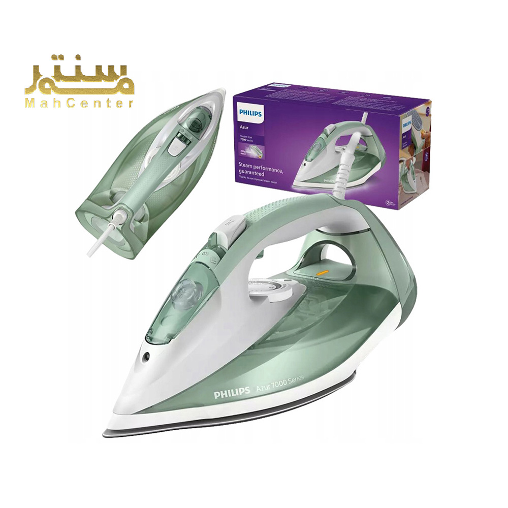 اتو بخار فیلیپس DST7012 با توان 2600 وات و سیستم ضدچکه در حال اتوکشی لباس.