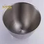 یک کاسه همزن استیل را نشان می‌دهد. این کاسه معمولاً به عنوان بخشی از یک همزن ایستاده استفاده می‌شود و برای مخلوط کردن، هم زدن و ورز دادن انواع مواد غذایی به کار می‌رود.