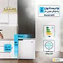یخچال فریزر سفید رنگ ایستکول مدل 403 با ظرفیت 3 فوت، دارای رتبه انرژی A+، نمای روبرو از یخچال در آشپزخانه