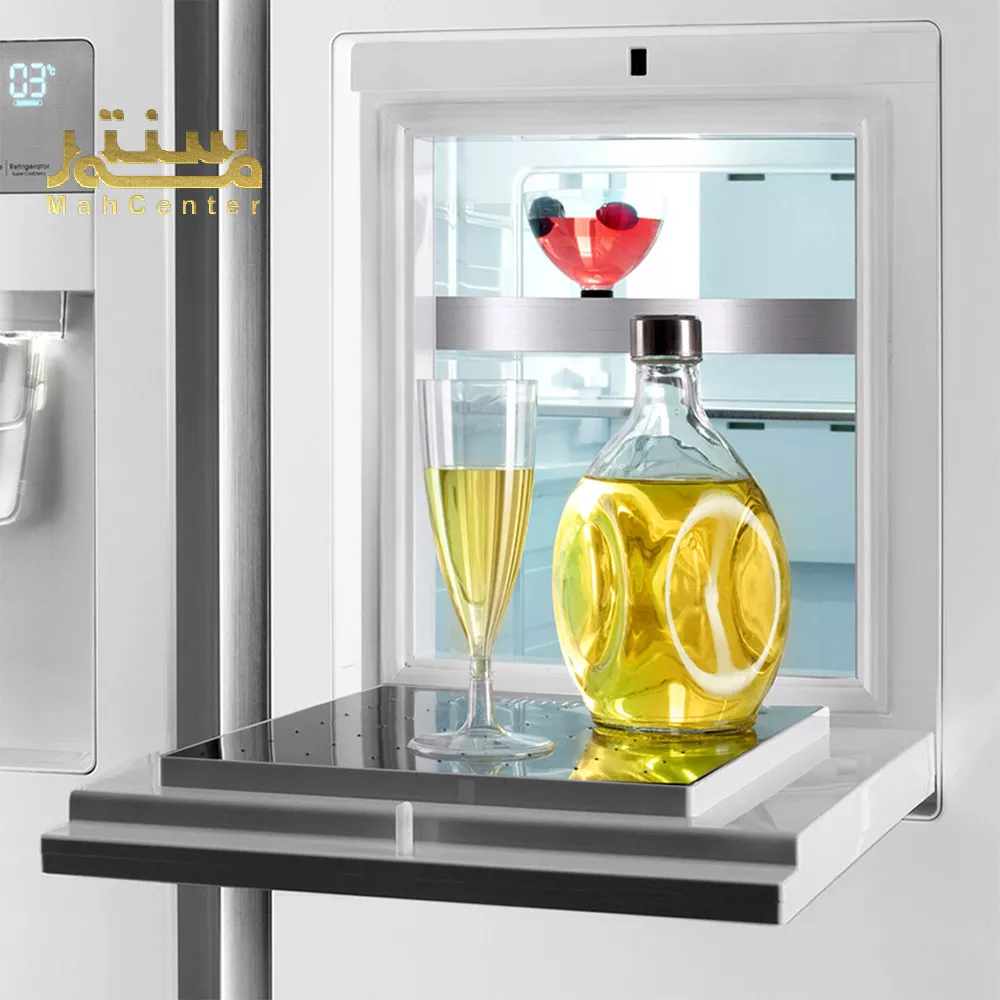 یخچال دارای طراحی مدرن و زیبایی است. رنگ آن سفید است و به نظر می‌رسد که از جنس مرغوبی ساخته شده باشد.