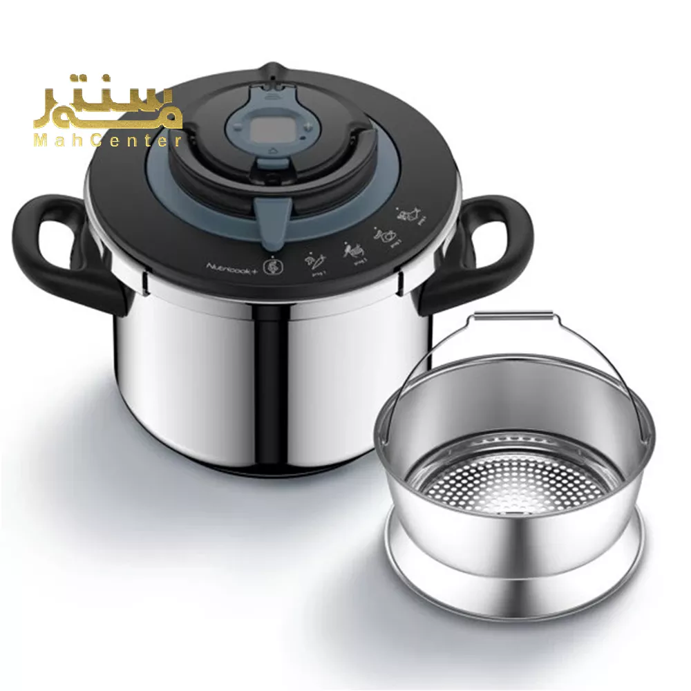 دست یک نفر که در حال تنظیم زمان پخت روی قابلمه هوشمند تفلون Nutricook+ است