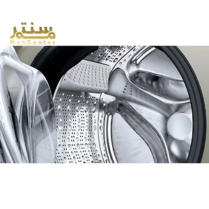 یک نمای نزدیک از درام ماشین لباسشویی بوش سری 8 با درب شیشه ای و دیواره داخلی استیل نشان داده شده است