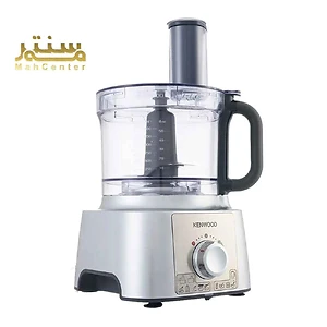 در قسمت بالای دستگاه، یک ظرف بزرگ شفاف برای خرد کردن و مخلوط کردن مواد غذایی دیده می‌شود. این ظرف دارای درجه‌بندی است که به کاربر کمک می‌کند تا میزان مواد داخل آن را به راحتی تشخیص دهد.