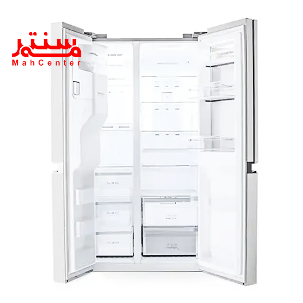 داخل ساید بای ساید دوو مدل sxi30-10w که هر دو در آن باز است و داخل آن مشخصه.