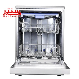 ماشین ظرفشویی پاکشوما مدل j52w که درب آن به سمت پایین با زاویه 90 درجه باز شده و طبقات داخلی آن مشخص است.