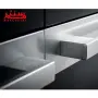 نمای نزدیک از فر کامپکت آریستون که دسته استیل آن مشخص است.