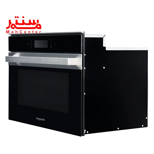 کامپکت آریستون 996 که به سمت راست چرخیده و بدنه آن کاملا مشخصه