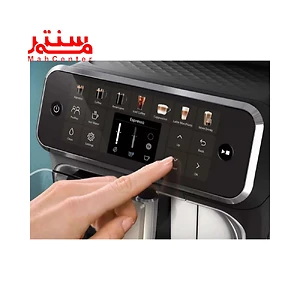 دستی درحال لمس نمایشگراسپرسو ساز فیلیپس مدلep4446