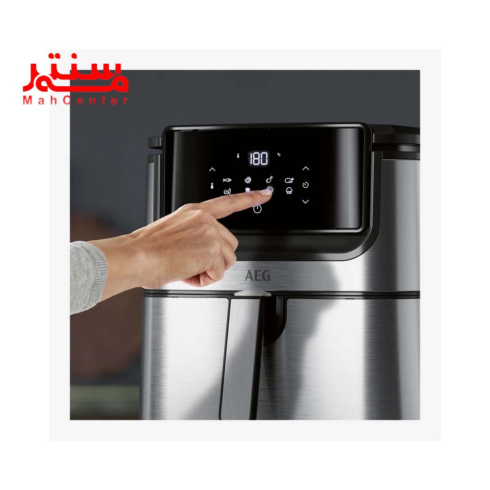 دستی درحال لمس نمایشگر سرخ کن بدون روغن af6-1-6st