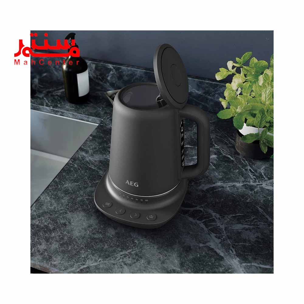 نمای بالایی با در باز کتری برقی آاگ مدل k7-1-6bp