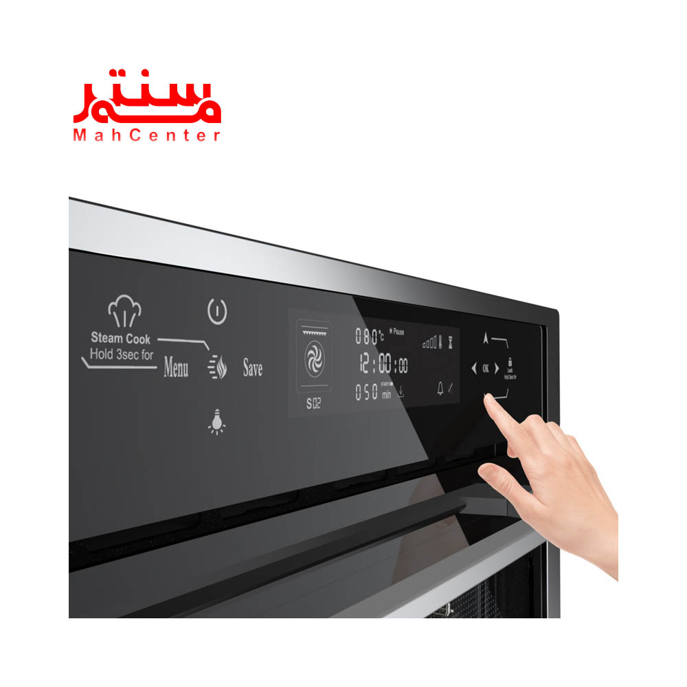 دستی در حال کار با پنل فر توکار آلتون مدل v500s