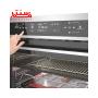 دستی در حال کار با پنل فر توکار آلتون مدل v905s