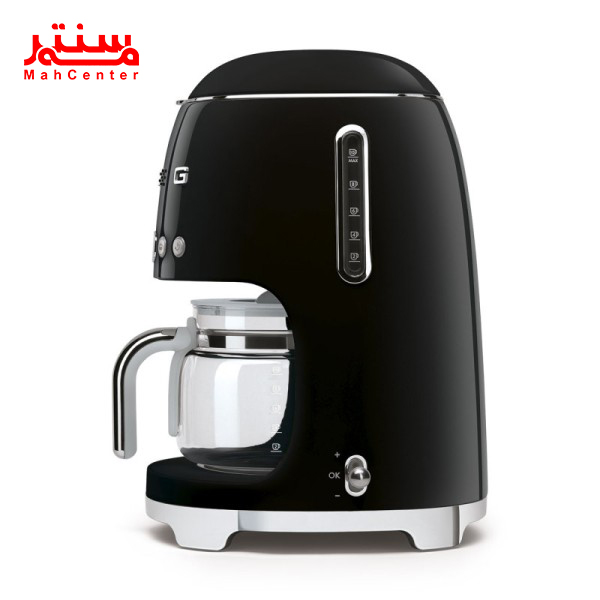 قهوه‌ساز اسمگ مدل DCF02 مشکی براق، با طراحی رترو دهه 50، مناسب برای آشپزخانه‌های مدرن و کلاسیک.