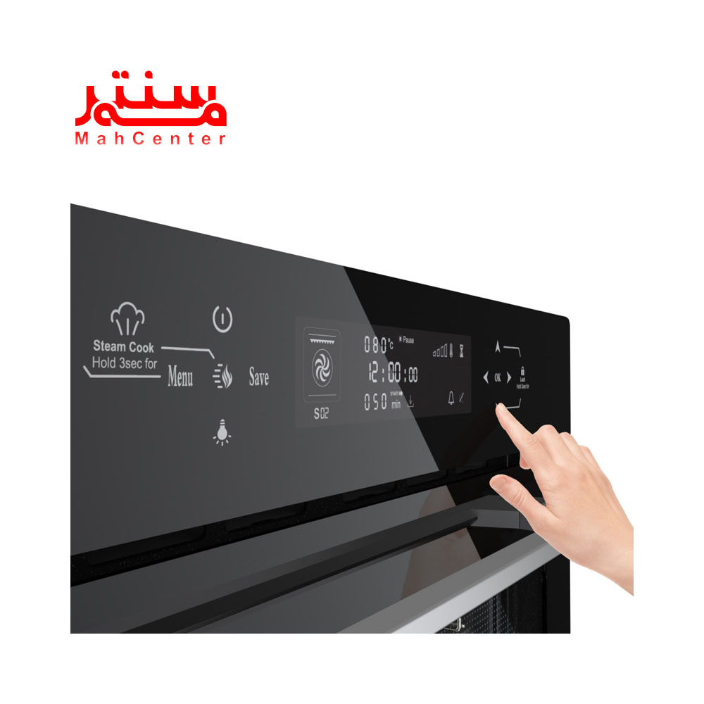 دستی در حال کار با پنل فر توکار آلتون مدل v500b