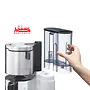 نمای نزدیک از قوری شیشه‌ای قهوه‌ساز بوش TKA8631 با ظرفیت 1.25 لیتر، مناسب برای 10 تا 15 فنجان.
