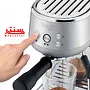 اسپرسوساز سیج مدل SES450BSS با سیستم گرمایشی ThermoJet که در 3 ثانیه به دمای بهینه استخراج می‌رسد.