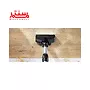در حال تمیز کردن زمین با جارو شارژی و بخارشوی بوش مدل bcs-71-hyggb