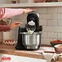 قلاب خمیرزنی بوش MUMS2VM00 در حال ورز دادن خمیر