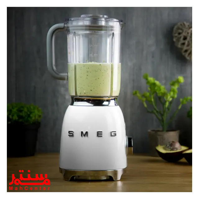 مخلوط کن اسمگ BLF01 در آشپزخانه مدرن