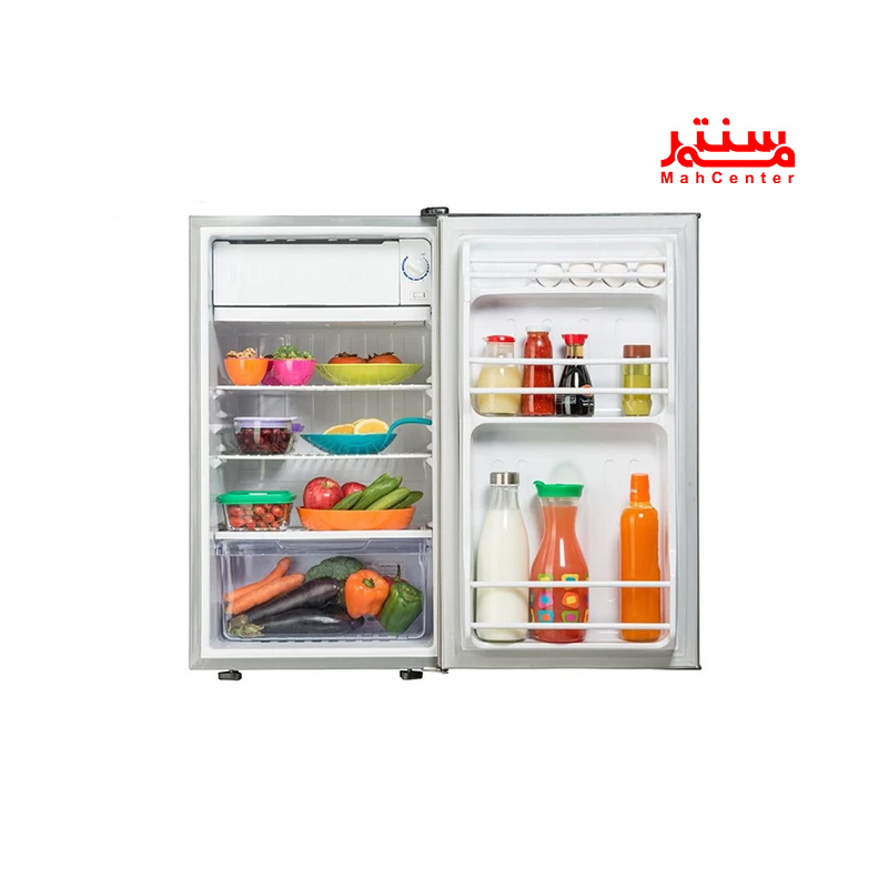 فضای داخلی یخچال ۵ فوت ایستکول با طبقه شیشه‌ای