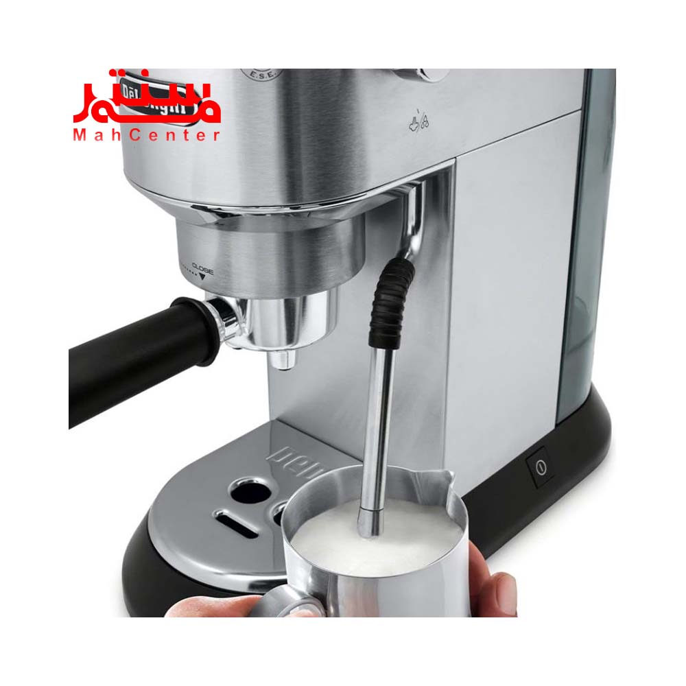 نمای نزدیکتر اسپرسوساز دلونگی مدل ec885