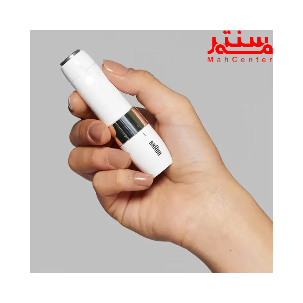 ماشین اصلاح براون مدل fs1000 در دست یک فرد