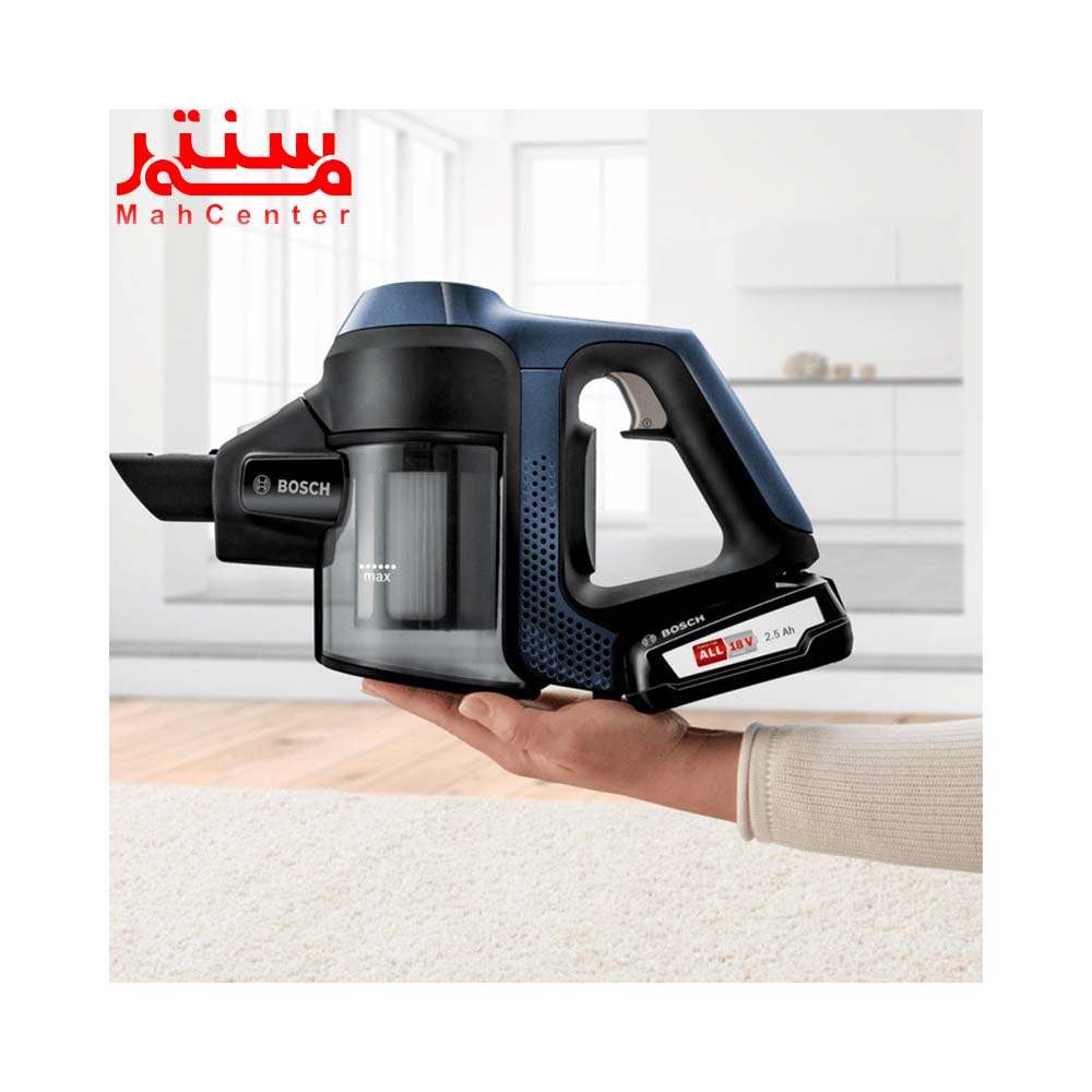 دستی در حال نگه داشتن جاروشارژی بوش مدل bcs611p4a