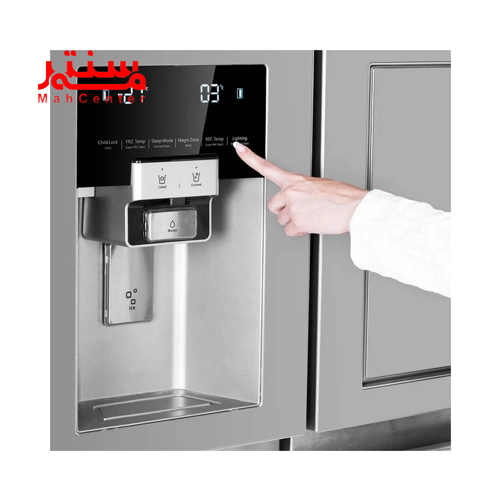 دستی در حال کار با پنل ساید بای ساید دوو سری پرایم 35 فوت مدل sxi20-31s