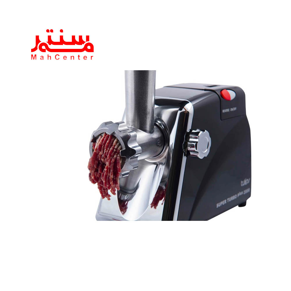 نمای نزدیکتر چرخ گوشت تولیپس مدل mk2000 در حال چرخ کردن گوشت