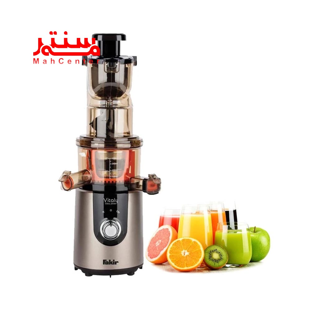 نوشیدنی های آماده شده با آبمیوه گیری فکر مدل vitaly
