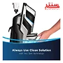 دستی در حال برداشتن مخزن جارو برقی دوکاره بیسل مدل crosswave advanced pro 2223