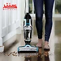 جارو برقی دوکاره بیسل مدل crosswave advanced pro 2223 در حال نظافت زمین