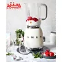 مخلوط کن اسمگ مدل BLF01 در حال مخلوط کردن