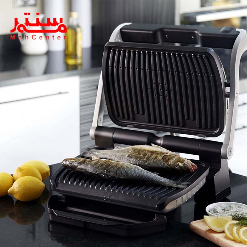 گریل تفال مدل gc715d28 در حال گریل ماهی