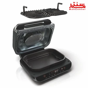 یک سرخ‌کن و گریل چندکاره نینجا مدل AG551 به همراه لوازم جانبی شامل سینی، توری، صفحه گریل و برس تمیزکاری.