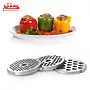 چرخ گوشت بوش مدل MFW68660 با توان 2200 وات و بدنه ترکیبی استیل و پلاستیک در رنگ مشکی و نقره‌ای.