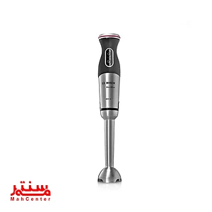 دستگاه چندکاره بوش MSM88190 با تیغه‌های استیل QuattroBlade، در حال مخلوط کردن مواد برای تهیه اسموتی.